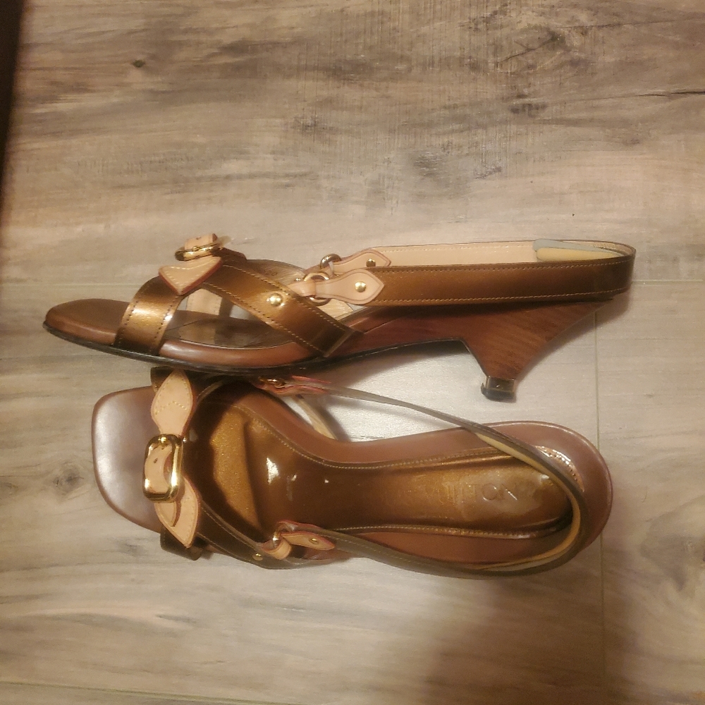 Louis Vuitton 👡 - Picture 2 of 3